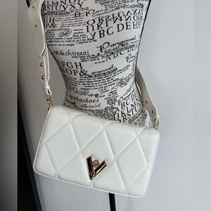 Valentino Orlandi Elegant White Quilted Shoulder Bag